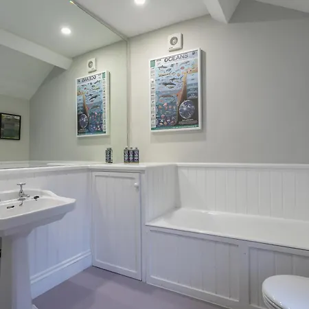 Micklethorn At Broughton Sanctuary