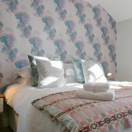 Micklethorn At Broughton Sanctuary