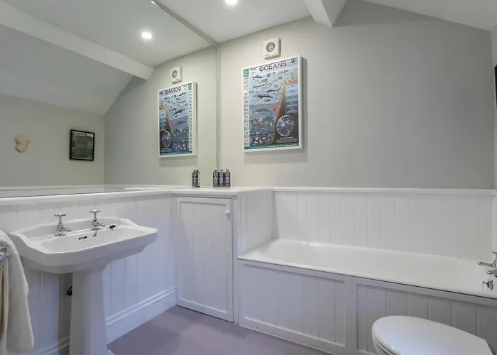 Micklethorn At Broughton Sanctuary